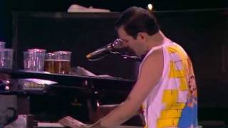 Bohemian Rhapsody Live at Wembley 11071986 [upl. by Aver]