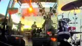 DAMIAN MARLEY  CONCRETE JUNGLE LIVE VEGOOSE 2006 [upl. by Yntruoc]