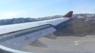 Air Greenland approach and landing at Kangerlussuaq SFJ [upl. by Nol]