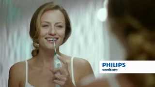 Philips AirFloss gör rent mellan tänderna på 30 sek [upl. by Elmina637]