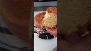 BOLO DE FARINHA DE ARROZ bolofácil receitafacildebolo bolosemfarinhadetrigo bolodeliquidificador [upl. by Kendry664]