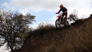 KTM 300 EXC 2014 prueba EnduroPro [upl. by Odnomra245]