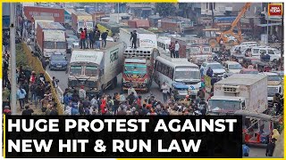 Truck amp Bus Drivers Protest Against New Hit amp Run Law Long Queues At Petrol Pumps In Mumbai Nagpur [upl. by Leahpar575]