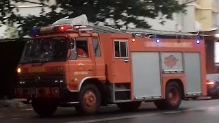 Jentera Bomba Emergency Fire Truck Responding [upl. by Htinnek]