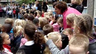 Kinderboekenweek Albert Plesman school [upl. by Nylidam]