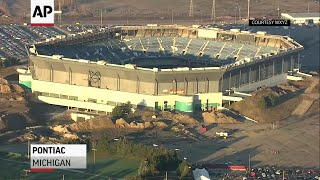 Failed Implosion of Detroit Silverdome Stadium [upl. by Kopaz]