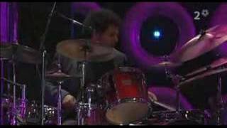 Crowded House  Dont Dream Its Over Live Earth 2007 [upl. by Okorih296]