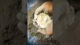 Cornstarch powder squeezing and mixing up with chalk powder gymchalkasmr chalk [upl. by Rutger]