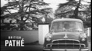 The New Morris Oxford 1954 [upl. by Fairfield]