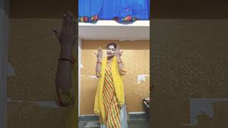 Hey Ooi Amma Ooi Amma bollywood hindisong shorts shortvideo dance [upl. by Einohtna]