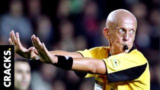 Pierluigi Collina der beliebteste Schiedsrichter der Welt der auch heute noch von sich reden macht [upl. by Hoebart]