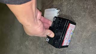 How to replace battery on honda supercup C125 [upl. by Jolda]