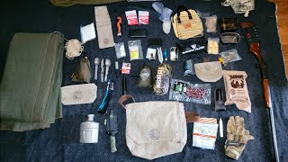 HAVERSACK amp BEDROLL Kit Loadout For Bushcraft Camping Survival and Hunting [upl. by Acnayb476]