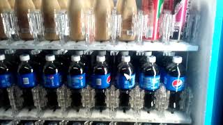 Dixie Narco Bevmax 4 Glass Front Vending Machine HollywoodHighlands Mall  Los Angeles CA USA [upl. by Ramhaj]