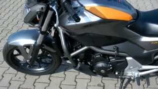 Obsługa motocykla na prawo jazdy A2 Honda NC700SC [upl. by Aikehs]