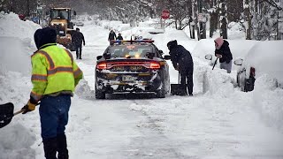 Schneeturm in den USA fordert 60 Tote [upl. by Siegel]