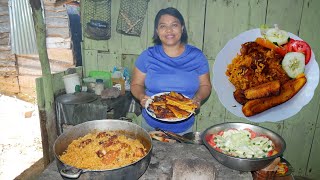 Locrio de Chechicharron Comida Dominican del Campo [upl. by Anailuig180]