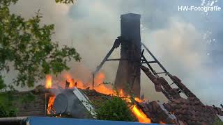 Woonboerderij en schuur verwoest bij brand in Vinkenbuurt [upl. by Malo]