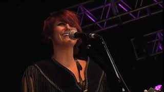 The McClymonts Love You Like That live at CMC Rocks The Hunter  2012 [upl. by Zehe984]