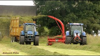 Silage with Trailed Forage Harvester  Careful Raking only two rows Going on as Well [upl. by Gerrilee]