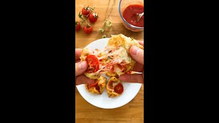 ✨ FAGOTTINI di PASTA SFOGLIA POMODORO e FORMAGGIO APERITIVO TIME 🤤🧀🍅 Shorts [upl. by Anaynek550]