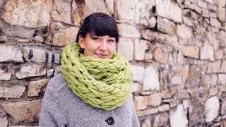 Arm Knitting  Infinity Scarf in 30 Minutes [upl. by Ahsoj875]