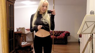 VLOG I GOT A BELLYBUTTON PIERCING  EMILY [upl. by Gearard]