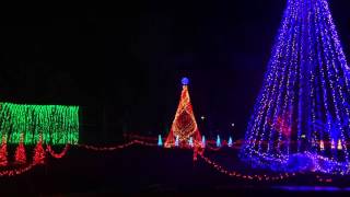 Christmas Lights with Music Drive Through Musical Christmas Light Show [upl. by Kreager]