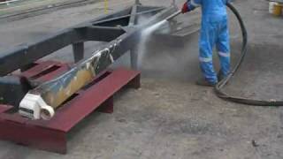 Metall Sandstrahlen  Sandblasting of steel  torbo Wet Abrasive Blasting [upl. by Keverian]