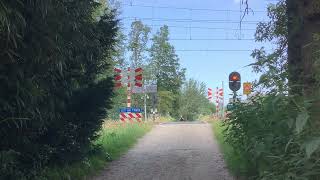 Spoorwegovergang Heiloo Dutch Railroad Crossing [upl. by Reiche833]