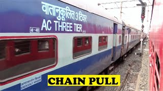 Poorva Parallel Run  Dibrugarh Tambaram Whine Chain Pull At Asansol Junction [upl. by Pretrice]