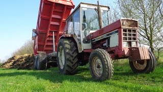 International 744 au transport de fumier 2017  Mighty IH744 at muck carting 2017 in France [upl. by Kraus745]