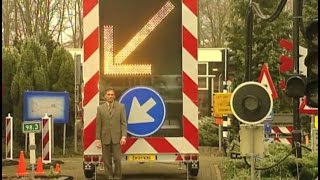 Blik op de Weg OFFICIAL  Aflevering 033 S05E02 [upl. by Rebmak660]