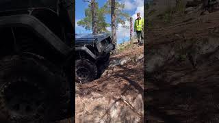 PRECISE DRIVING WITH JEEP CHEROKEE ON THE ROCKS 4x4offroading offroadtrial offroad offroading [upl. by Harrak]