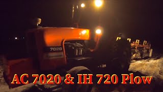 Allis Chalmers 7020 plowing with an IH 720 plow [upl. by Ina918]