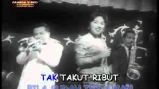 APA GUNA BERJANJI Karaoke nyanyian Saloma versi filem quotMasam Masam Manisquot 1965 [upl. by Pris920]