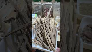 Akarkara ke fayde aur nuksan  Akarkara Health Benefits And Side Effects  Pellitory Root Uses urdu [upl. by Elokyn]