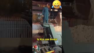 Broma de maquinista a camionero casi sale mal trucks trailers camioneros camiones camion [upl. by Novyat]