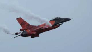 F16 J015 Flying at Yeovilton 2009 Nice Display by Ralph quotSheikquot Aarts [upl. by Zetrom]