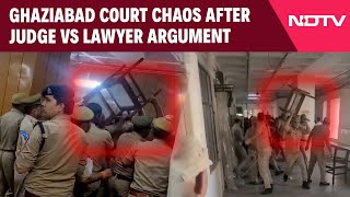 Ghaziabad Court News Today  Ghaziabad Court Chaos After Judge vs Lawyer Cops Chase Away Advocates [upl. by Agnot]