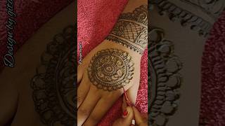 Short simple mandala design mehendi mehndi mehendikidigain shortsytshorts gitagour [upl. by Hoj319]