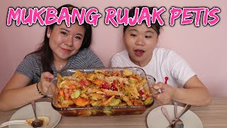 MUKBANG RUJAK KHAS KALIMANTAN BARATASEM NYA BIKIN MEREM MELEK🤣🤣SEGARR [upl. by Littman]