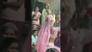 Faagun ki Holi khelungi Piya mangwa de nai pichkari [upl. by Rimas]