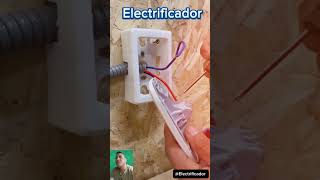 Instalación Eléctrica Encender una Lámpara desde 3 Puntos Diferentes [upl. by Gibbon]