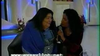 Eva Ayllón y Mercedes Sosa quotGracias a la Vidaquot [upl. by Atiekram]