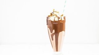 Recept Nutella milkshake met pretzels [upl. by Romeon496]