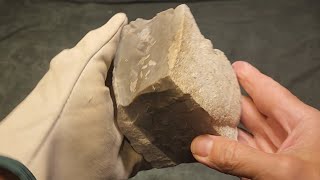 1818  Cracked Block  Rock to Point Flintknapping [upl. by Atsirhc874]