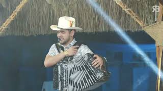 Se Me Antojan Unos Botes  Raul Beltran Video Musical [upl. by Grimbald]