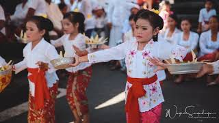 Tari Pendet AnakAnak [upl. by Idleman]