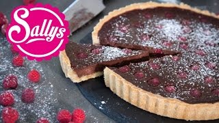 SchokoladenTarte mit Himbeeren  Chocolate Tarte  sehr cremig  Sallys Welt [upl. by Cohberg]